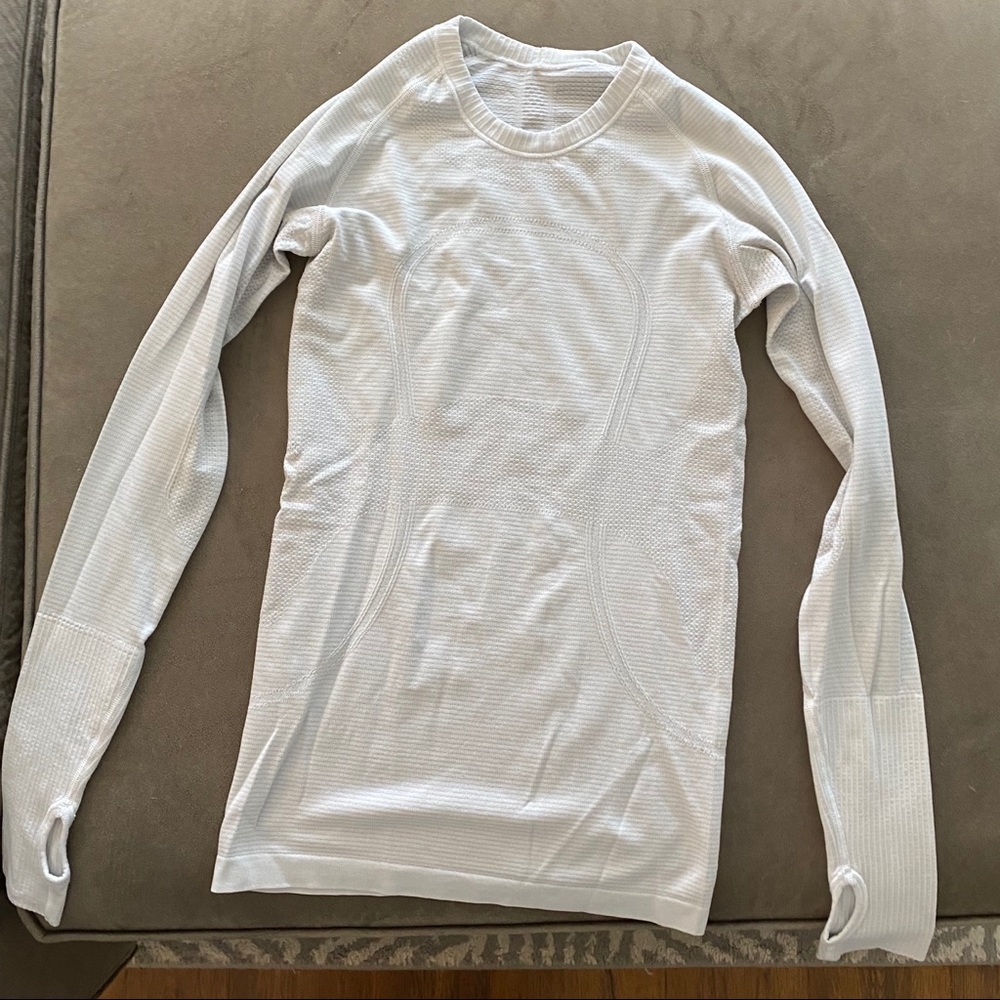 Swiftly Tech Long Sleeve Shirt